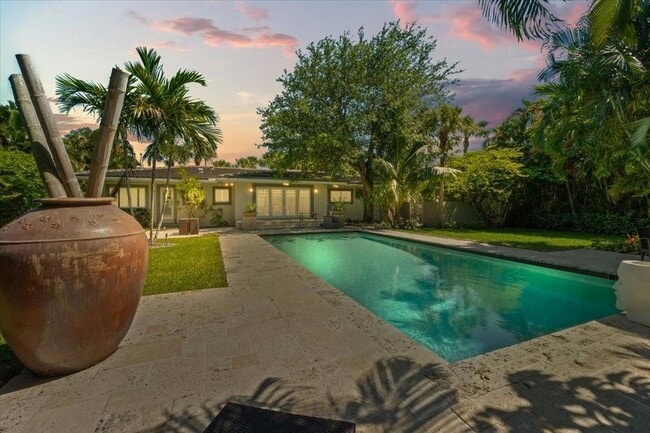 Photo - 1635 Seabreeze Blvd