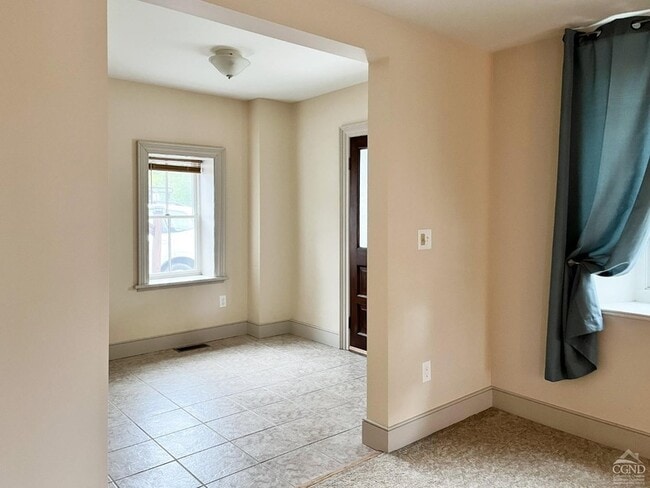 Photo - 122 2nd St Unit 1