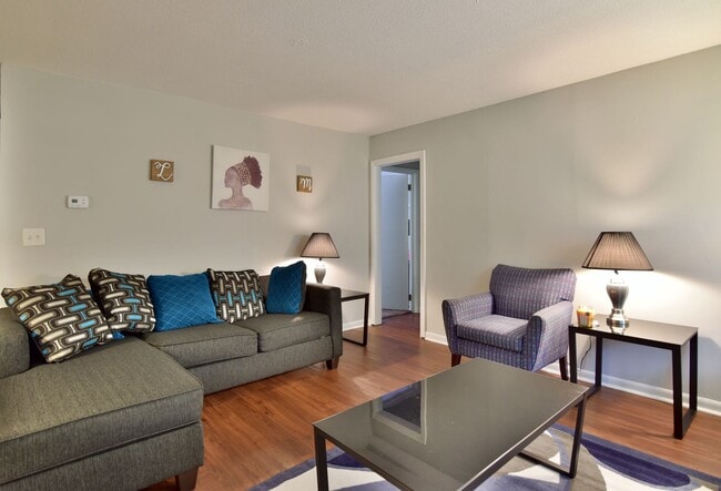 Photo - Shoreham Apartments