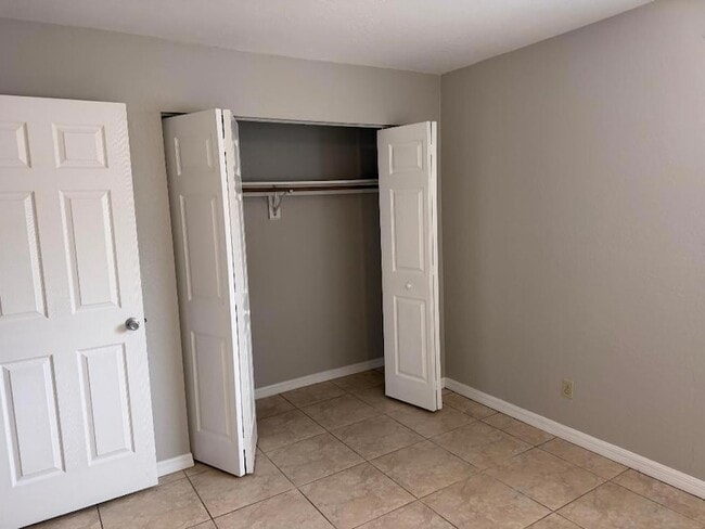 Photo - 125 SE Millwood Terrace