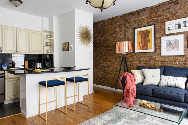 Photo - 233 E 26th St Unit FL3-ID1021856P