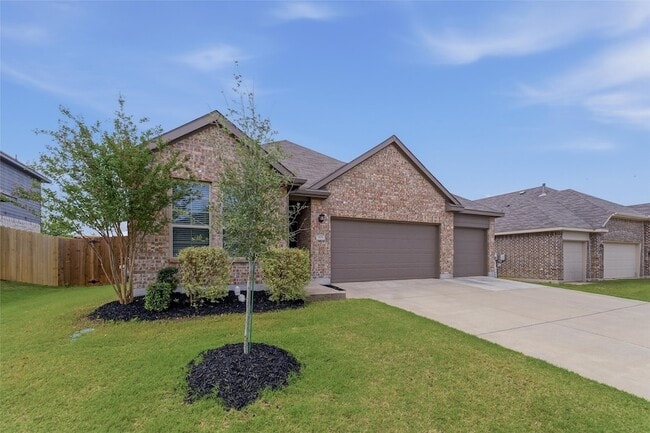 Photo - 305 Evans Dr