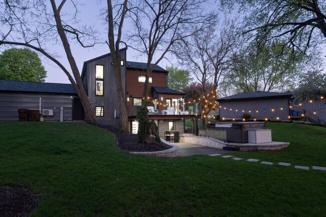 Building Photo - 4016 Eaton Dr Unit ID1232695P