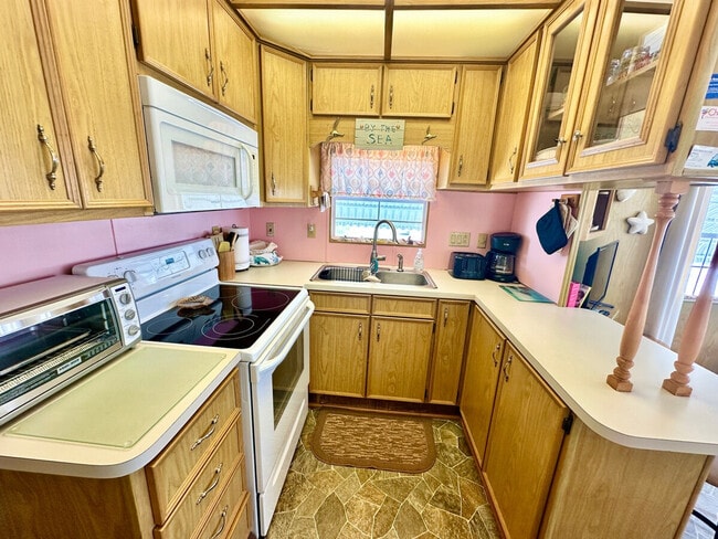 Photo - 2139 Nettles Blvd Unit SI ID1537489P