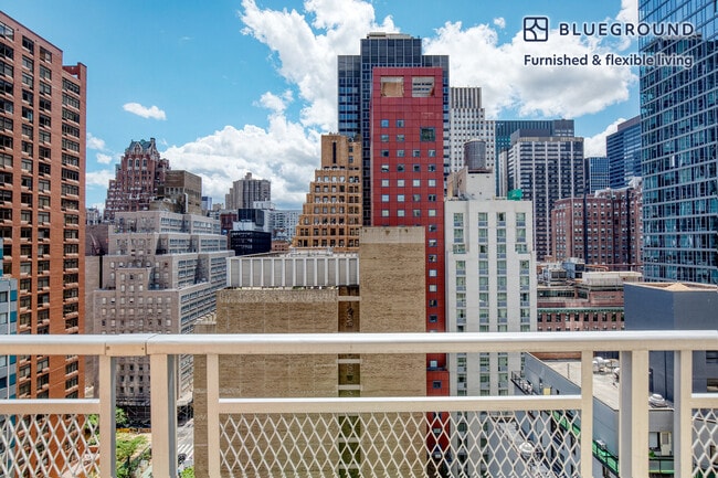 Photo - 279 E 44th St Unit FL20-ID621