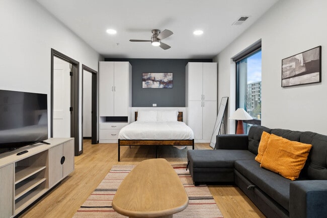 Building Photo - 423 E Michigan St Unit SI ID1032100P