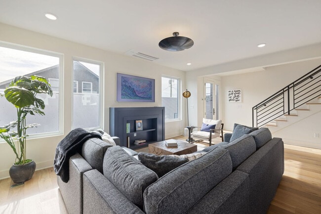 Photo - 1117 3rd Ave S Unit ID1320758P