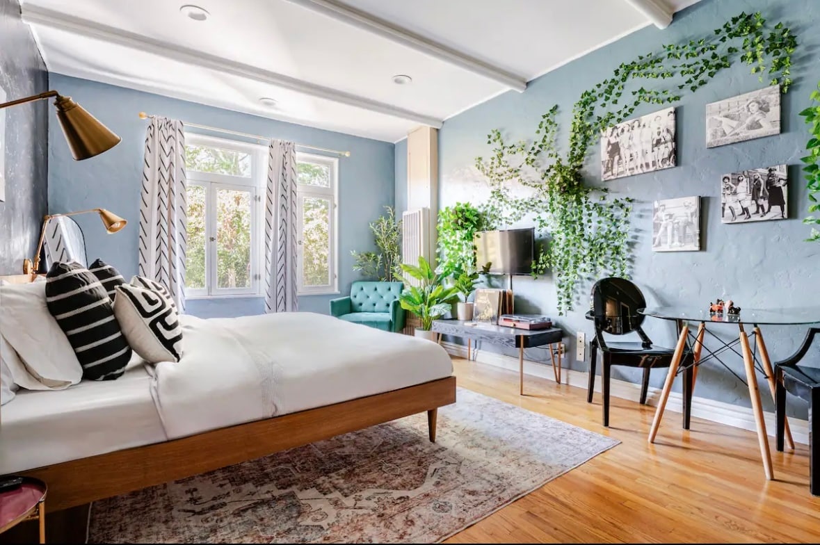 Floor Plan - Retro Style FURNISHED Studio on Rodeo