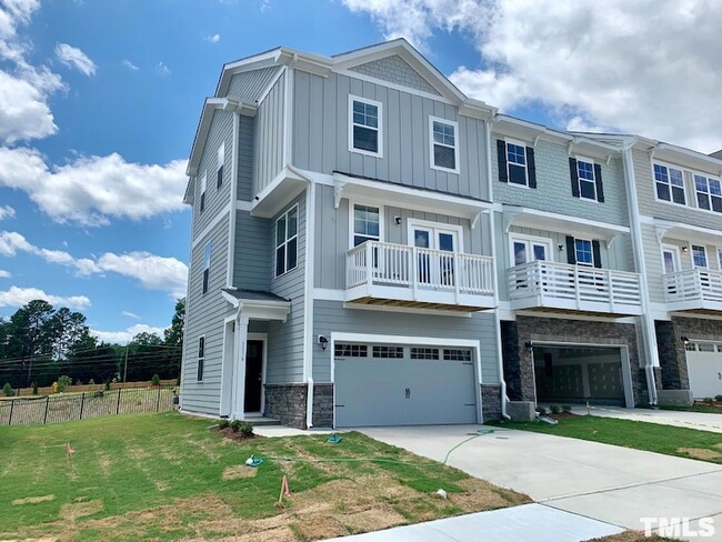 Building Photo - 1116 Finch Ct