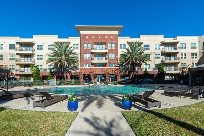 Building Photo - Regard at Med Center