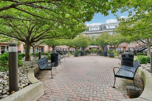 Photo - 368 Rector St Unit 421