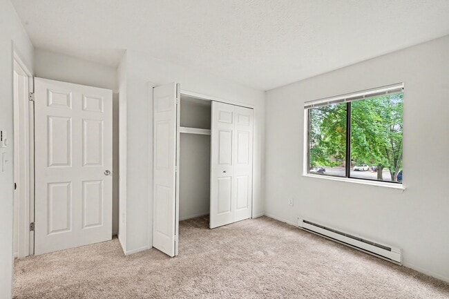 Photo - Eastgate Woods Apartments