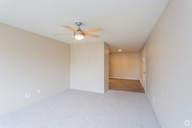 1BR, 1BA - 650SF - Indigo Apartment Homes