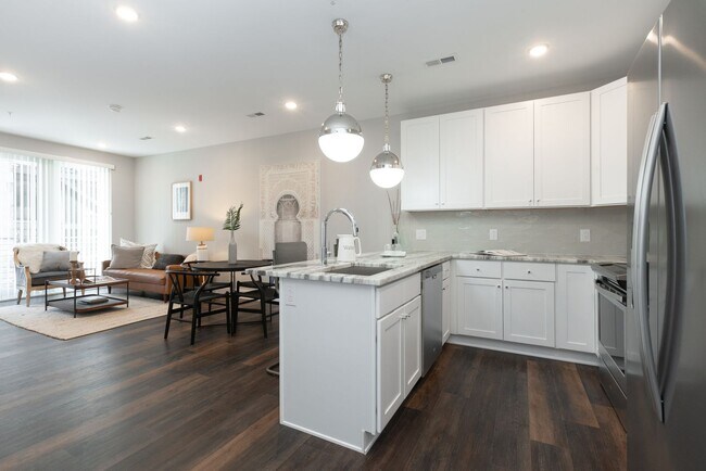 Photo - Germantown Square