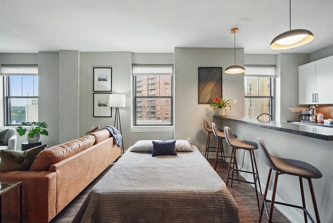 Photo - 400 Walnut St Unit ID1285755P