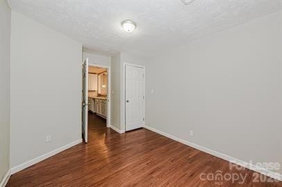 Photo - 3214 Kalynne St