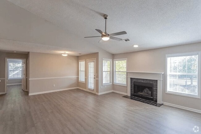 Photo - Ashton Brook