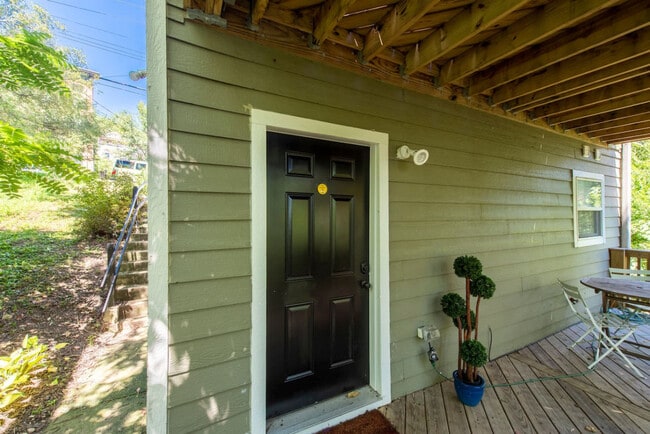 Photo - 107 E Clifton Ave Unit ID1234537P