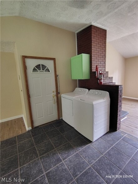 Photo - 2822 Redgate Lane