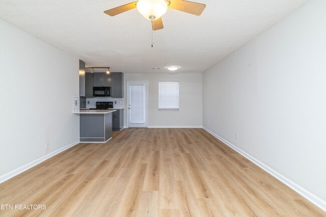 Photo - 1035 Nod St