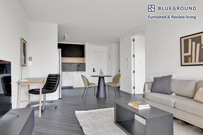 Photo - 250 E Houston St Unit FL7-ID180