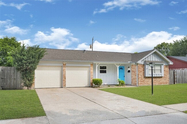 Photo - 9927 Southport Dr