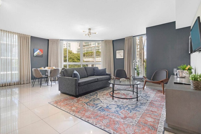 Building Photo - 1700 SW 2nd Ave Unit ID1272351P