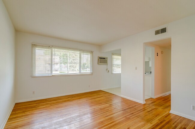 Photo - 36th Ave Apartments