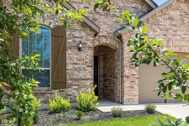Photo - 849 Whitetail Dr