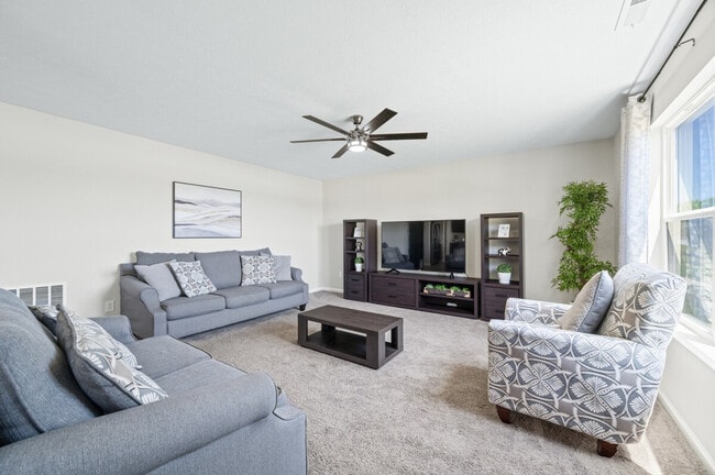 Photo - 4007 Woodview Dr Unit ID1397951P