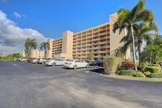 Photo - 7076 Huntington Ln Unit 5070