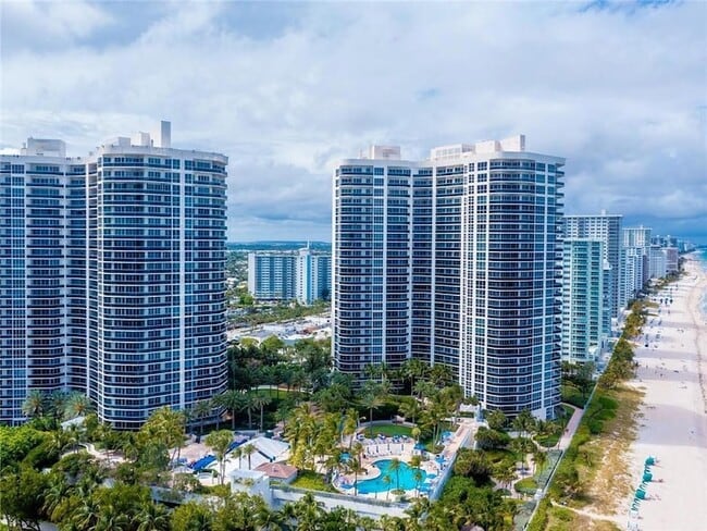 Building Photo - 3200 N Ocean Blvd Unit 406