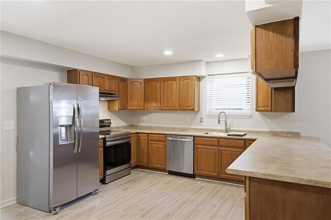 Photo - 6182 Milne Blvd