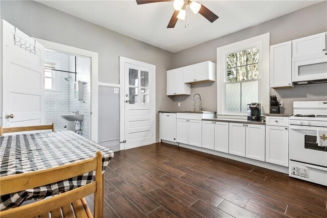 Photo - 915 Madison St