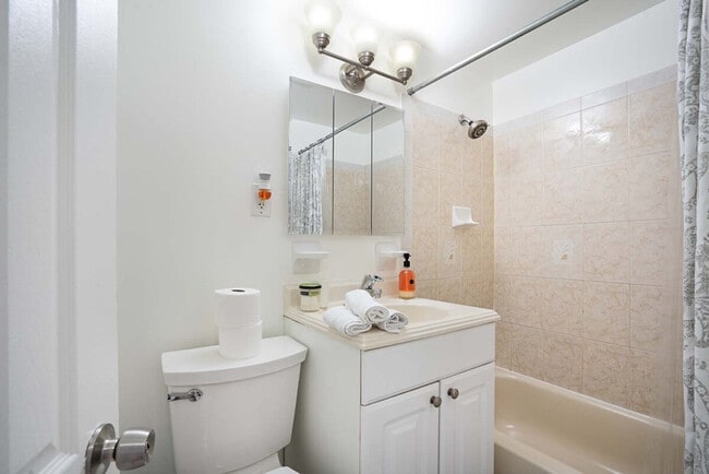 Photo - 328 E 74th St Unit ID1032014P