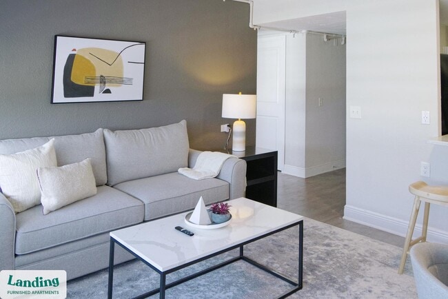 Building Photo - 305 Dr. M.L.K. Jr St S Unit 1107.1403525