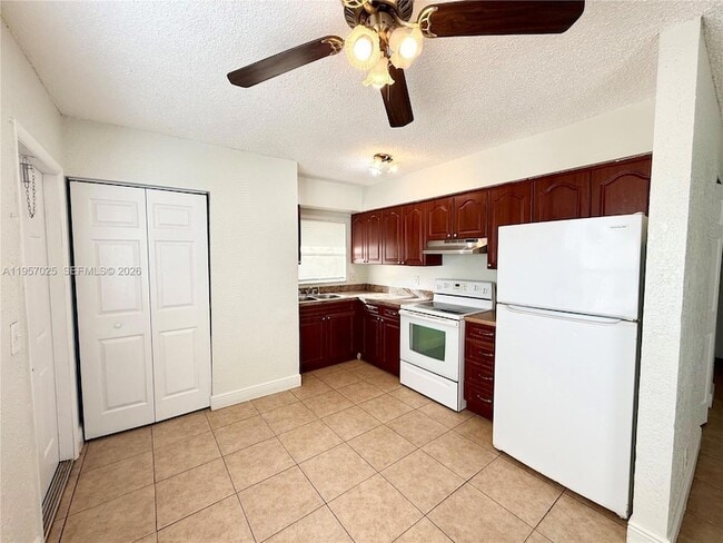 Photo - 1491 NW 20th St Unit 1