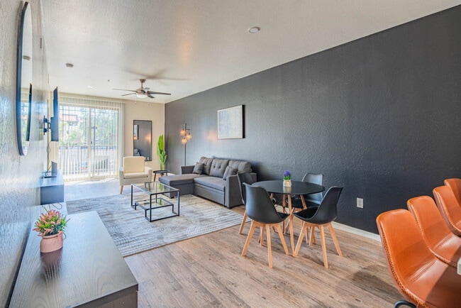 Building Photo - 1275 E University Dr Unit ID1281428P