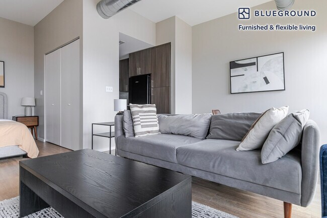 Photo - 211 W Scott St Unit SI FL6-ID1297