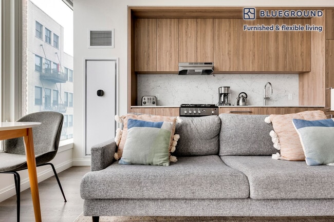 Photo - 1000 S Michigan Ave Unit FL22-ID1286