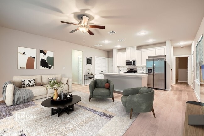 Photo - 371 Huisache St