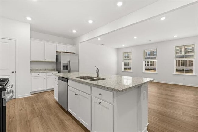 Photo - 84 Smithwood Dr