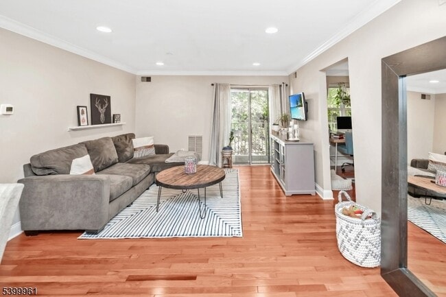 Photo - 52 Brookside Ln