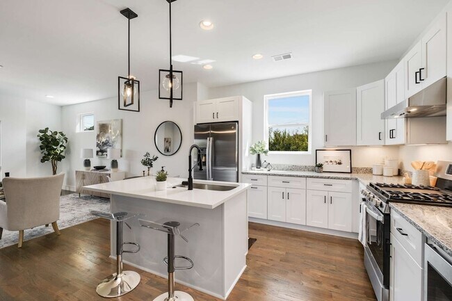 Photo - 1806 Lischey Ave Unit 8