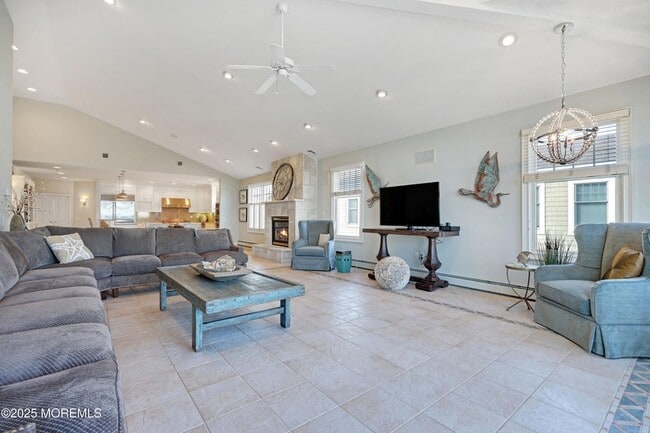 Photo - 233 Beach Front Unit 3