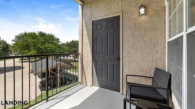 Photo - 3250 Hudson Crossing Unit 424