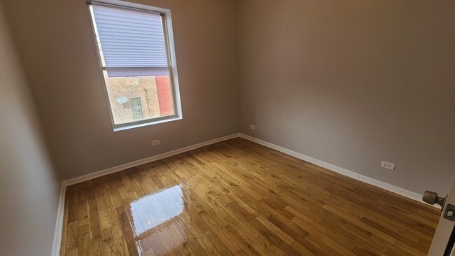 Photo - 612 E Marquette Rd