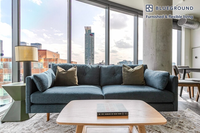 Photo - 730 W Couch Pl Unit GO FL12-ID1313