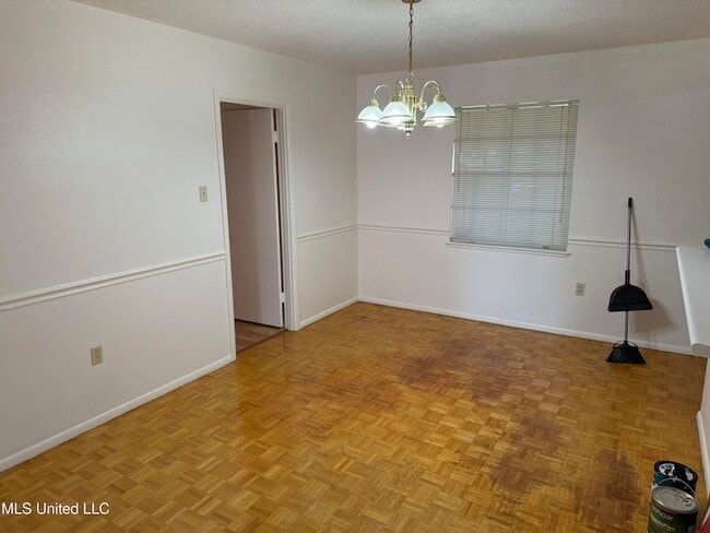 Photo - 2507 Middlecoff Dr