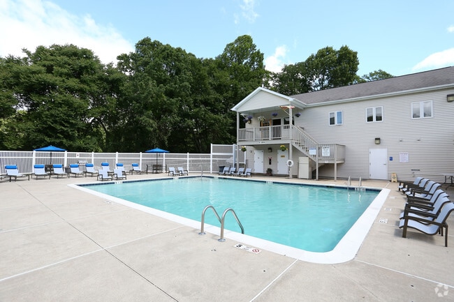 Photo - Nutmeg Woods